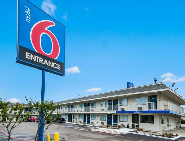 Motel 6 Irving, TX - Dallas hotel detail image 3