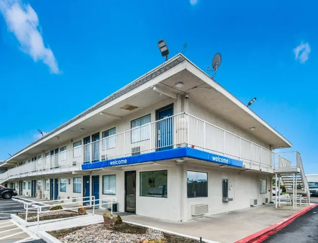 Motel 6 Irving, TX - Dallas hotel detail image 1