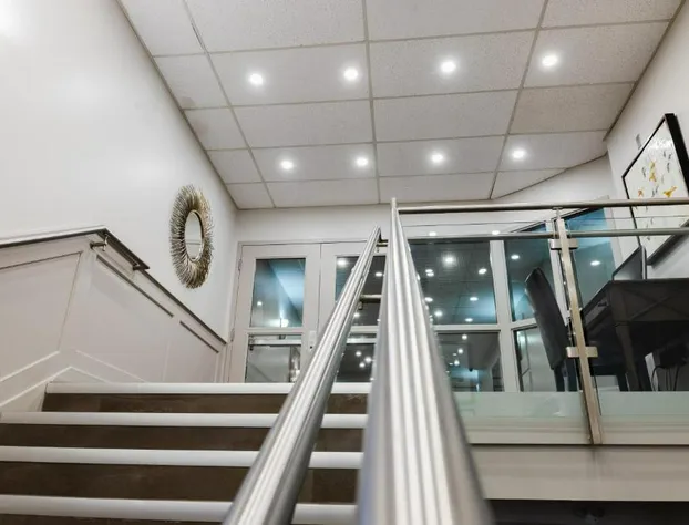 Adam's Airport Inn hotel detail image 4