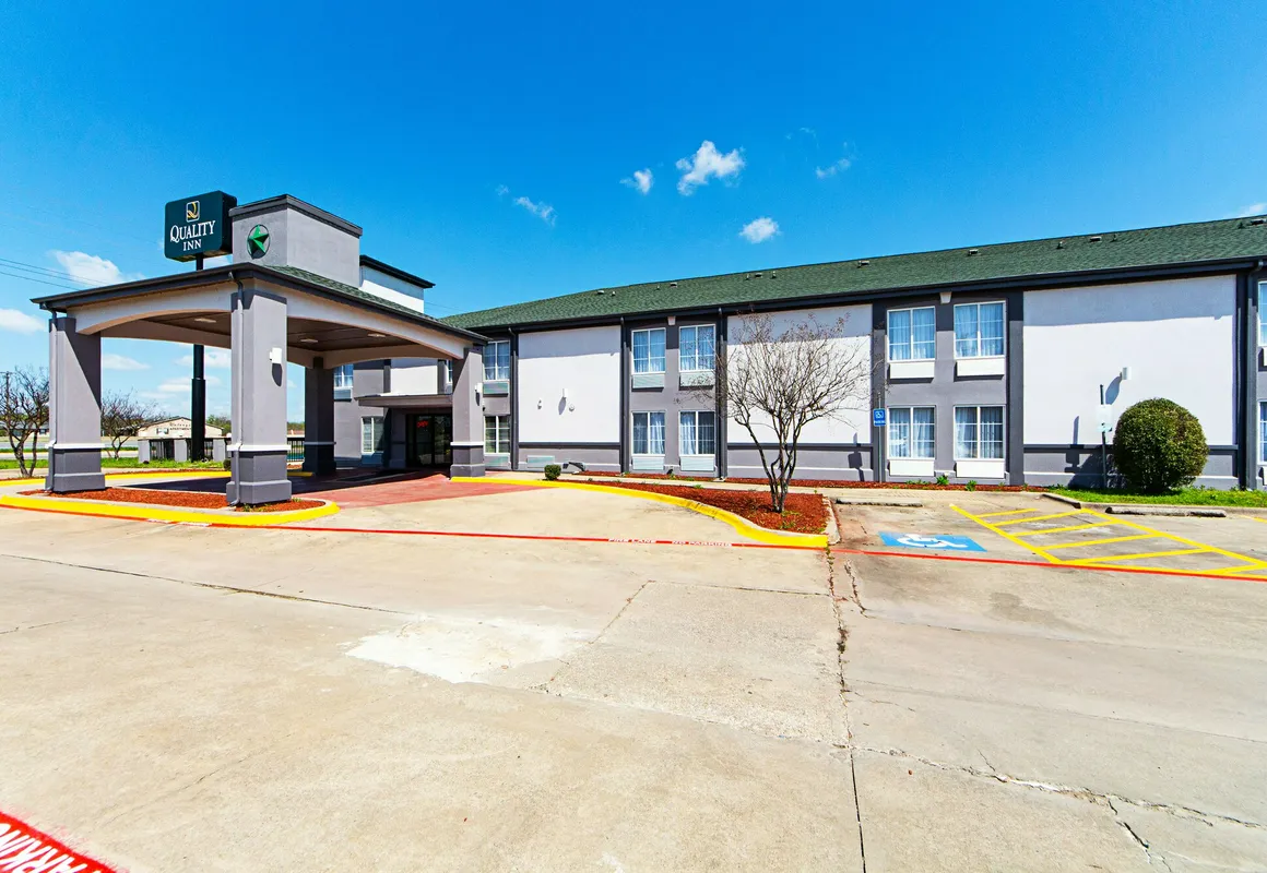 Quality Inn Greenville I-30 hotel hero