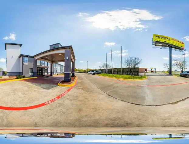 Quality Inn Greenville I-30 hotel detail image 4