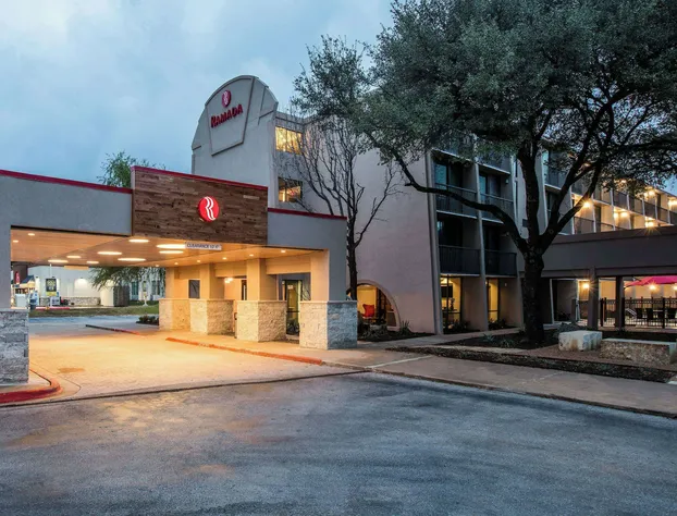 Ramada by Wyndham Austin South hotel detail image 3