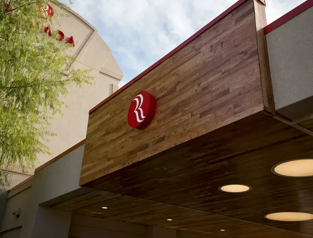 Ramada by Wyndham Austin South hotel detail image 4