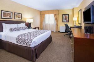 Crowne Plaza Denver Airport Convention Ctr, an Ihg Hotel hotel detail image 4
