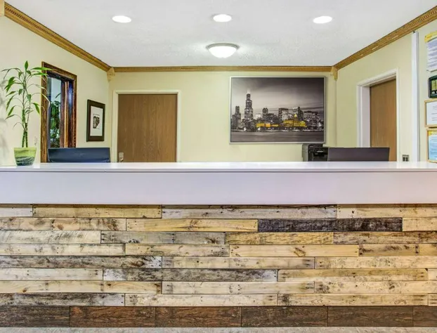 Days Inn by Wyndham Great Lakes Naval Base hotel detail image 1