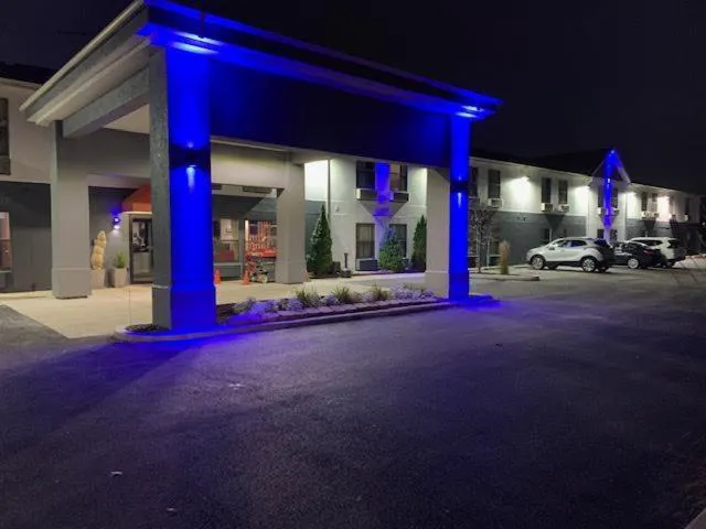 Days Inn by Wyndham Great Lakes Naval Base hotel hero