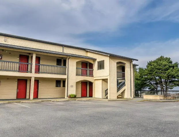 Gold Beach Inn hotel detail image 1