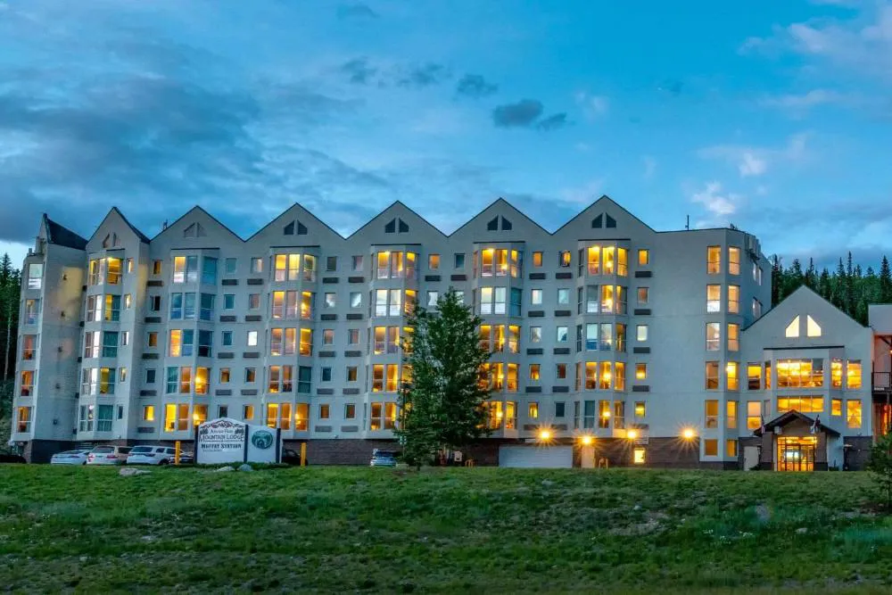 Winter Park Mountain Lodge hotel hero