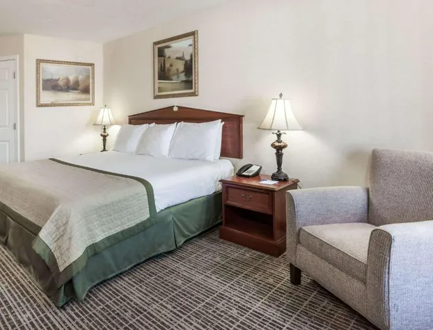 Baymont by Wyndham Hickory hotel detail image 4