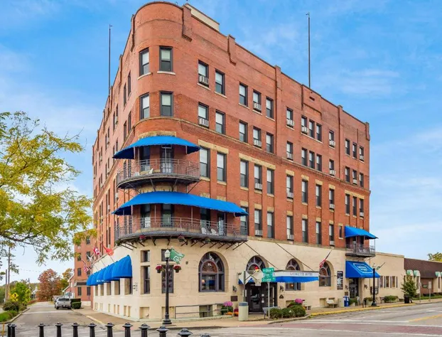 The Lafayette A grand Riverboat Era Hotel hotel detail image 1