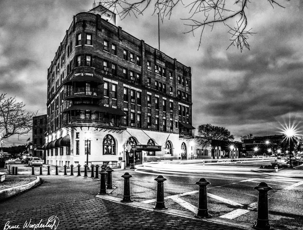 The Lafayette A grand Riverboat Era Hotel hotel detail image 2