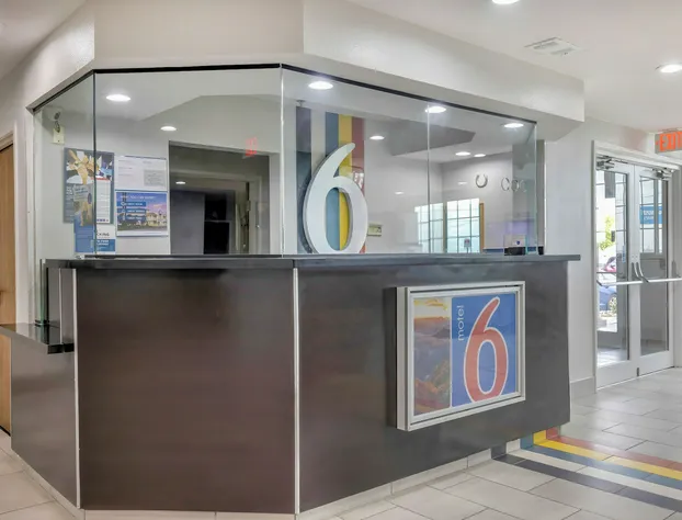 Motel 6 Fort Worth, TX - Burleson hotel detail image 2