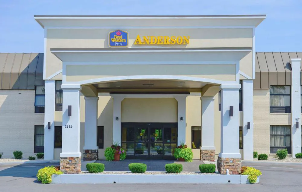 Best Western Plus Anderson hotel hero