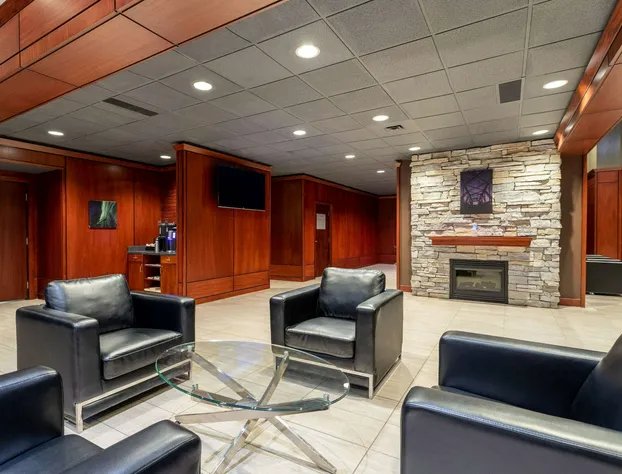 Ramada by Wyndham Northern Grand Hotel & Conference Centre hotel detail image 2