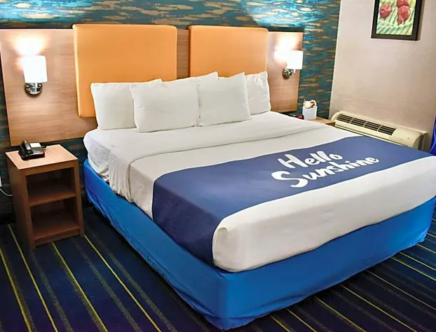 Days Inn by Wyndham Wayne hotel detail image 3