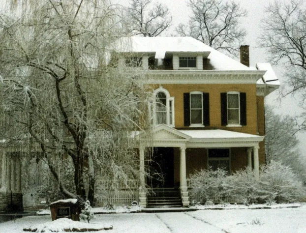 Beall Mansion An Elegant Bed & Breakfast Inn hotel detail image 2