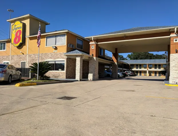 Super 8 by Wyndham Houston/Willowbrook/Hwy 249 hotel detail image 2