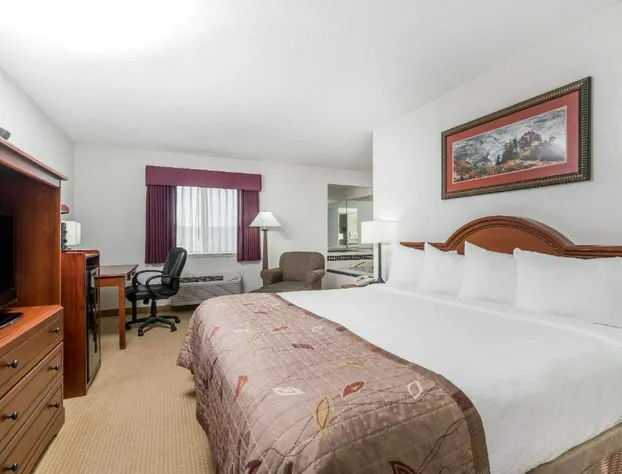 Baymont by Wyndham Marshfield hotel detail image 3