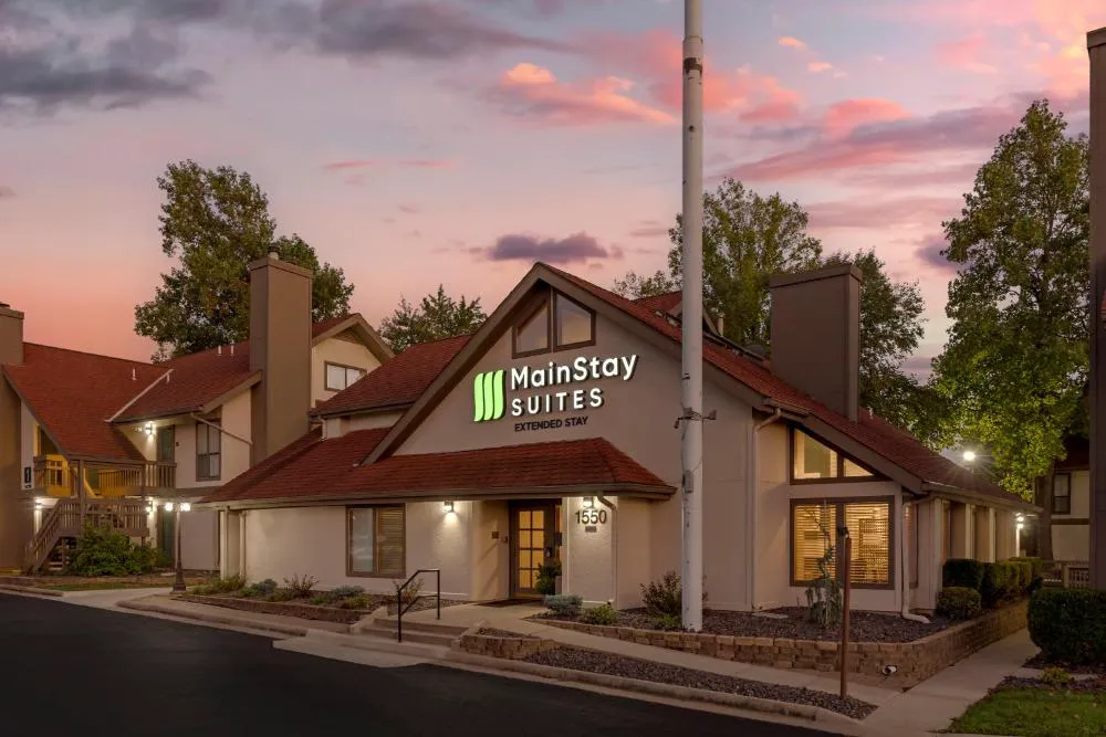 MainStay Suites Springfield South - Battlefield Rd hotel hero