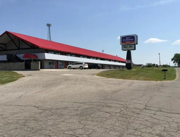 Economy Inn of Holland hotel detail image 2