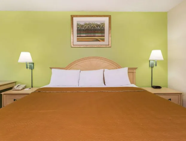 Travelodge by Wyndham Cordele hotel detail image 2