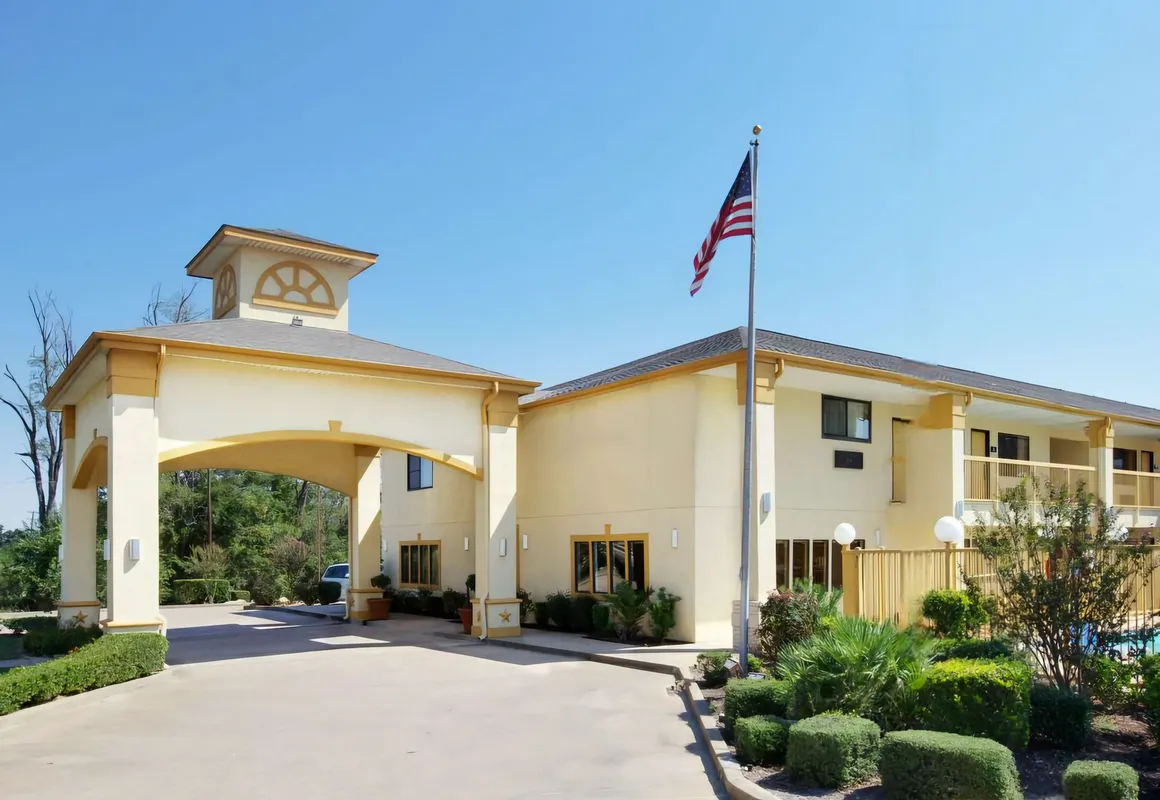 Hotel Blue hotel hero