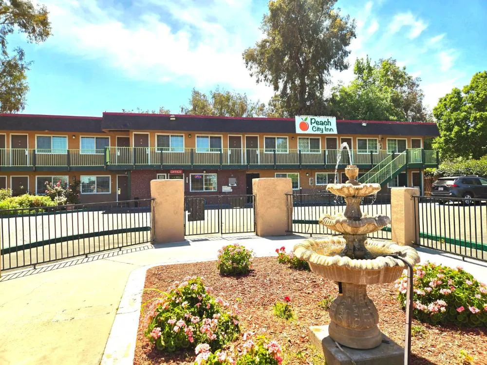 Peach City Inn - Marysville Yuba City hotel hero
