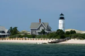 Ocean Street Inn on Hyannis Harbor hotel detail image 1