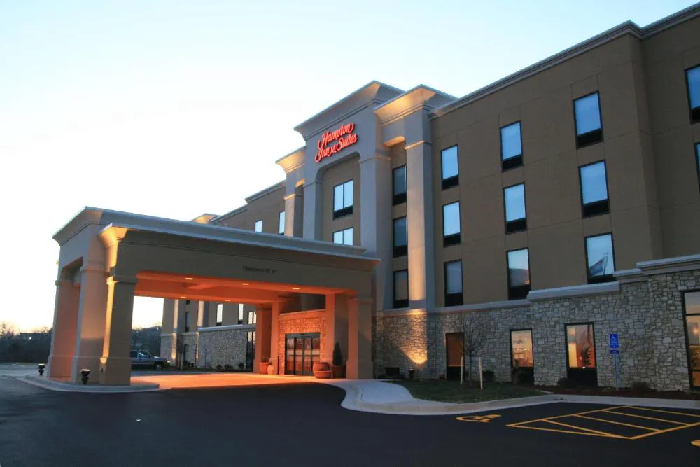 Hampton Inn & Suites St. Louis/South I-55 hotel hero