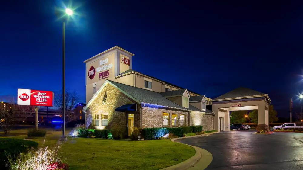 Best Western Plus Tulsa Inn & Suites hotel hero