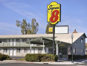 Super 8 by Wyndham Alturas hotel detail image 2