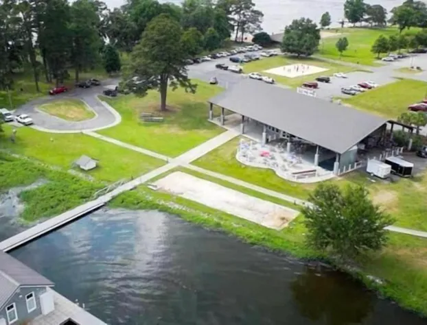 Lake Blackshear Resort & Golf Club hotel detail image 2