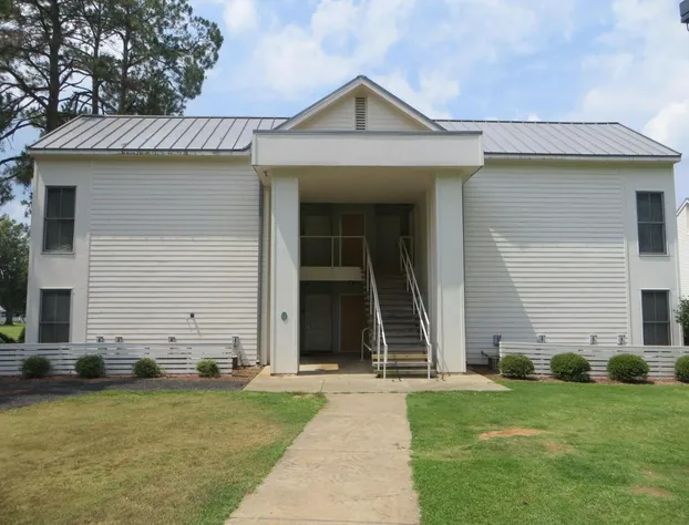 Lake Blackshear Resort & Golf Club hotel detail image 2