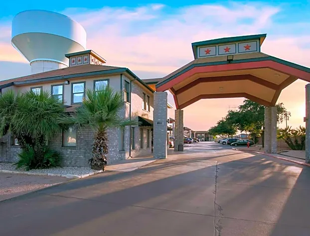 Econo Lodge Near Lackland Air Force Base - SeaWorld hotel detail image 3