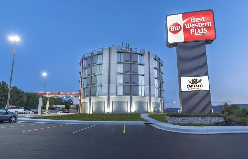Best Western Plus Wausau Tower Inn hotel hero