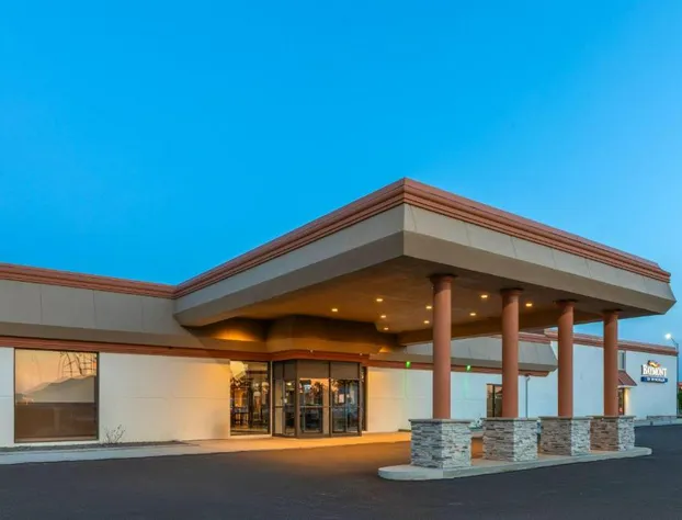 Baymont by Wyndham Jamestown Conference Center & Water Park hotel detail image 2