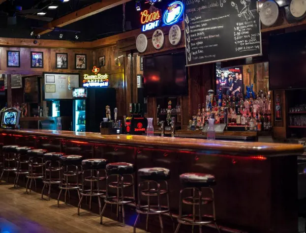 Express Inn & Suites hotel detail image 1