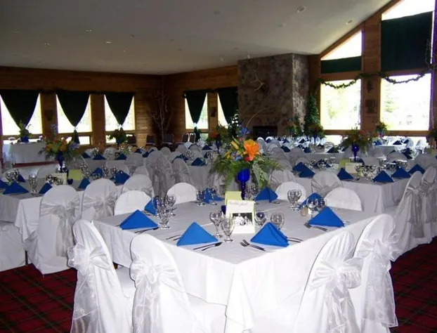 The Lodge at Crooked Lake hotel detail image 2