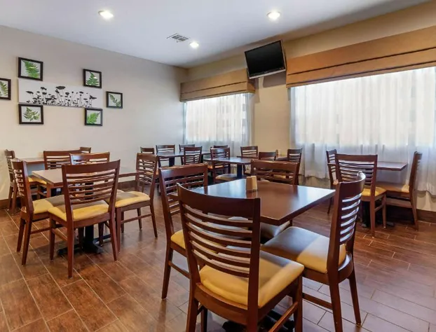 Sleep Inn & Suites Hays I-70 hotel detail image 4