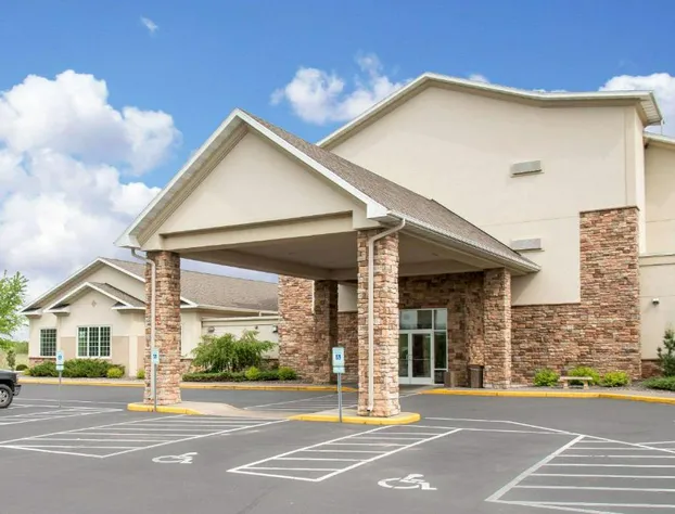 Sleep Inn & Suites Conference Center Eau Claire North hotel detail image 1