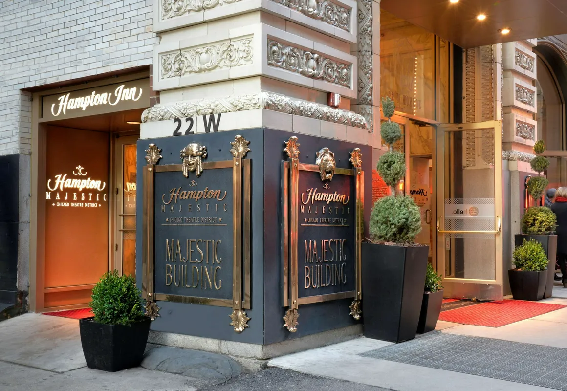 Hampton Inn Majestic Chicago Theatre District hotel hero