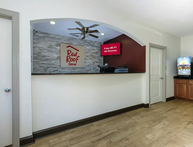 Red Roof Inn Columbus, MS hotel detail image 4