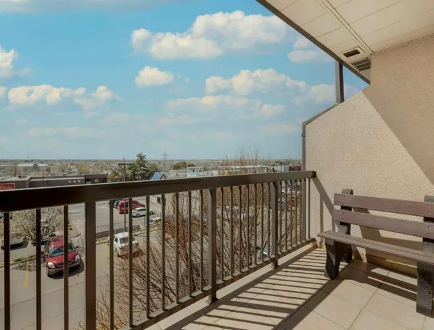 Best Western Plus Country Inn & Suites hotel detail image 1