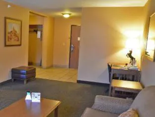 Best Western Plus Country Inn & Suites hotel detail image 4