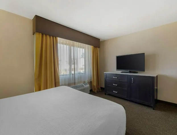 Best Western Plus Country Inn & Suites hotel detail image 3