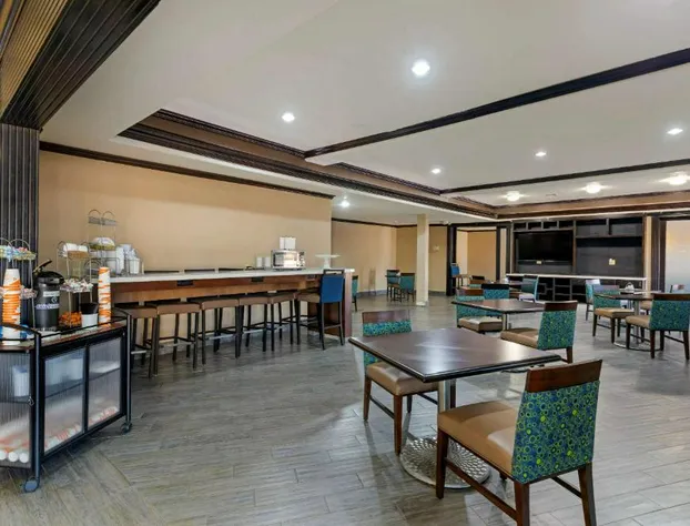 Comfort Suites Gainesville hotel detail image 4