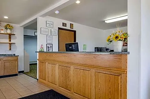 Rodeway Inn Larned hotel detail image 2