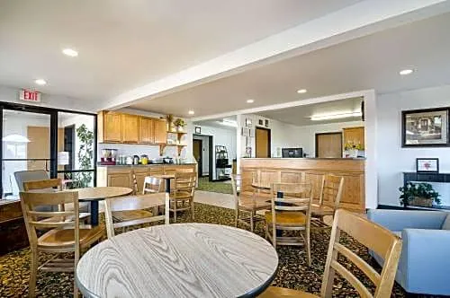 Rodeway Inn Larned hotel detail image 2