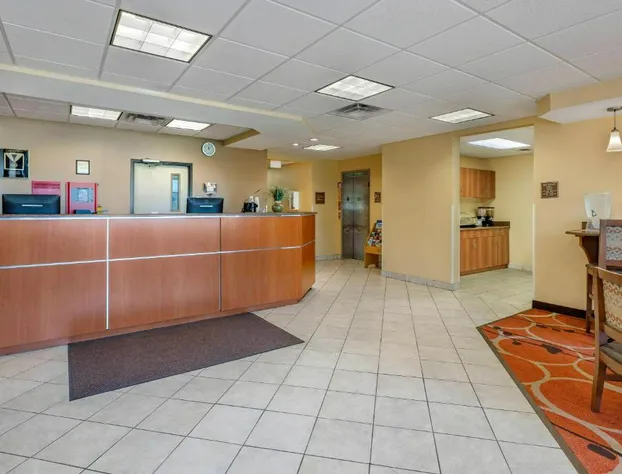 Econo Lodge Inn & Suites Des Moines Fairgrounds Area hotel detail image 3