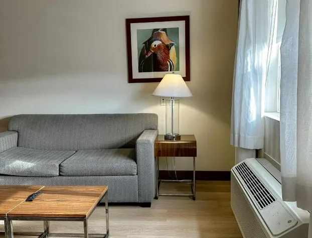 Prestige Prince George Lodge hotel detail image 4